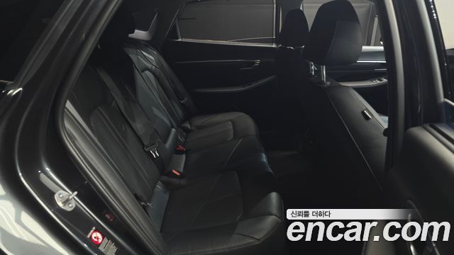 Hyundai Sonata 2023 — photo 17
