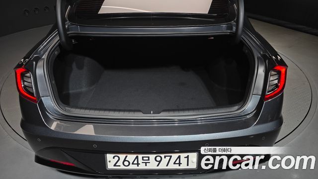 Hyundai Sonata 2023 — photo 26