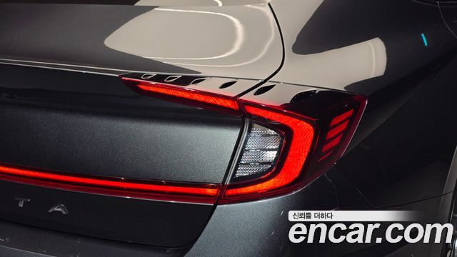 Hyundai Sonata 2023 — photo 9