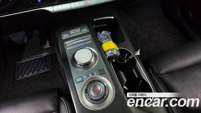 Genesis GV70 2021 — photo 12