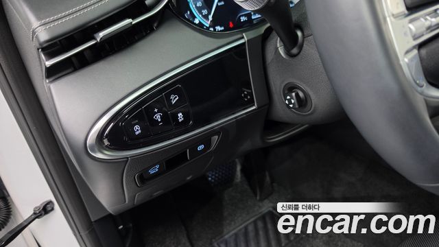 Genesis GV70 2021 — photo 26