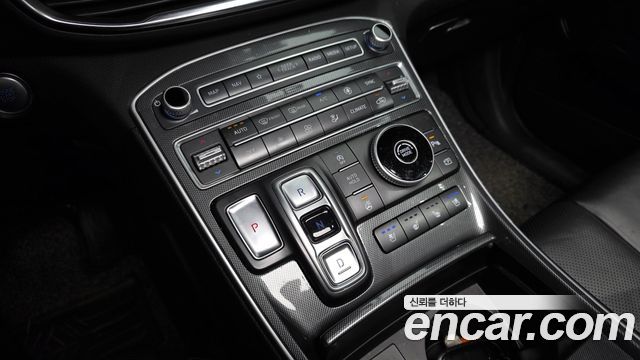 Hyundai Santafe 2021 — photo 13
