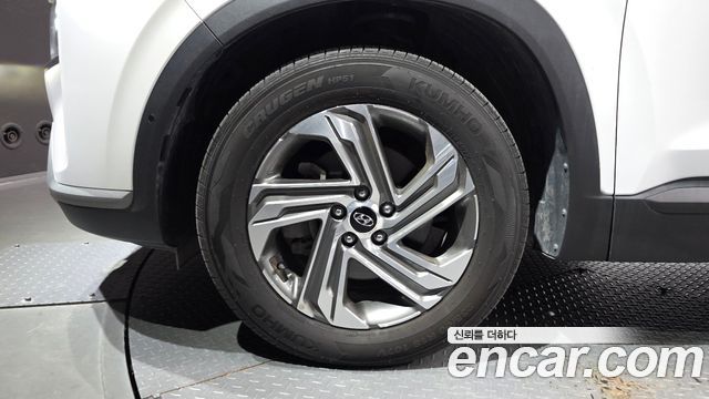 Hyundai Santafe 2021 — photo 19