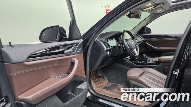 BMW X3 2018 — photo 13