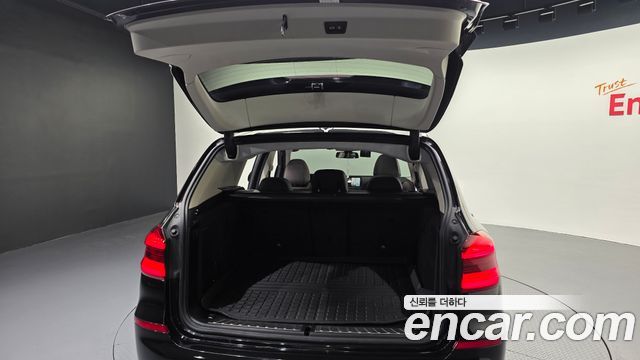 BMW X3 2018 — photo 32