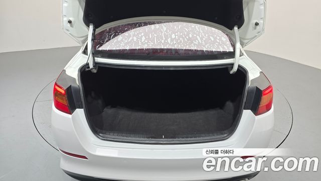 Kia K5 2015 — photo 22