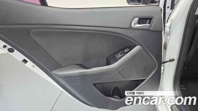 Kia K5 2015 — photo 15