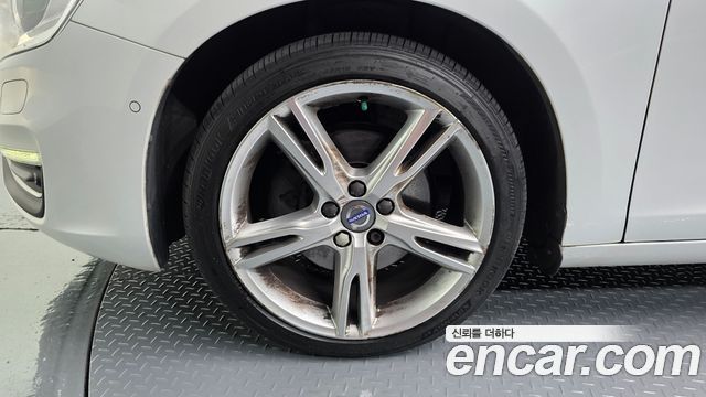 Volvo S60 2017 — photo 5
