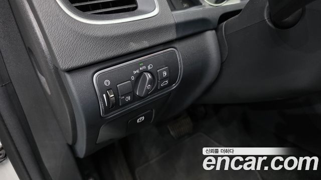 Volvo S60 2017 — photo 26