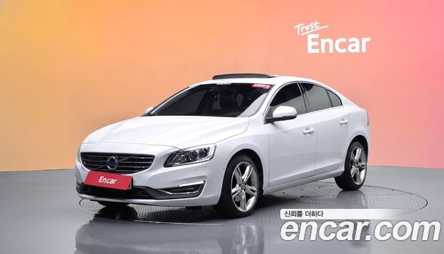 Volvo S60 2017 — photo 1