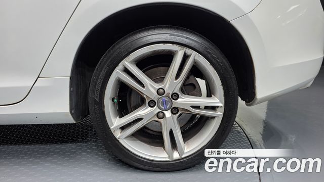 Volvo S60 2017 — photo 7