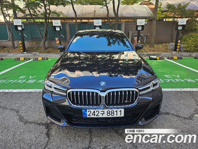 BMW 5-Series 2023 — photo 3