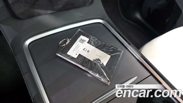 Tesla Model Y 2024 — photo 21