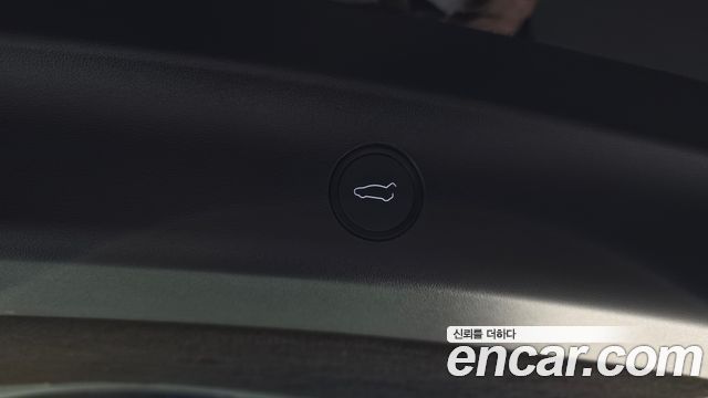 Tesla Model Y 2024 — photo 23