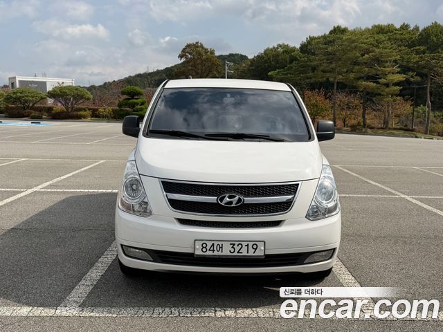 Hyundai Starex 2014 — photo 1