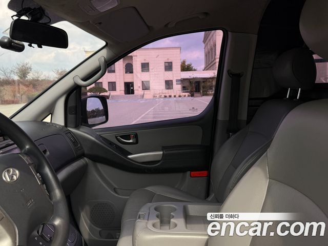 Hyundai Starex 2014 — photo 10