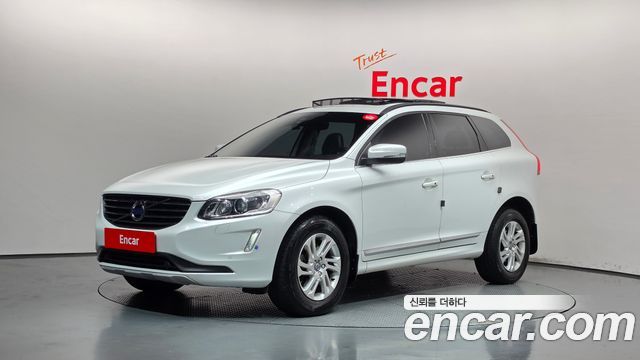 Volvo XC60 2017 — photo 1