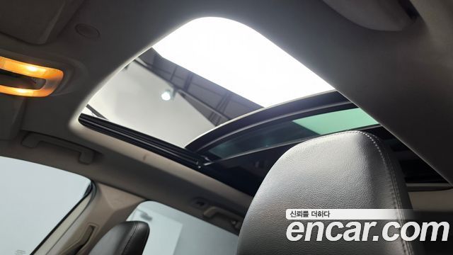 Volvo XC60 2017 — photo 18
