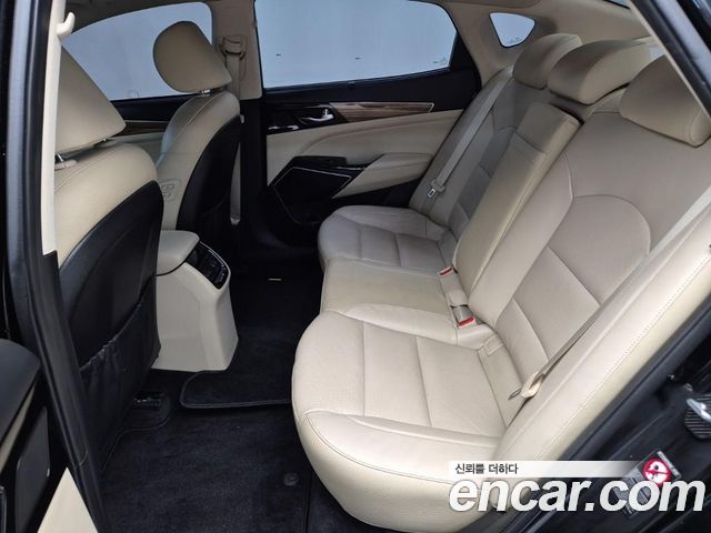 Kia K7 2016 — photo 12