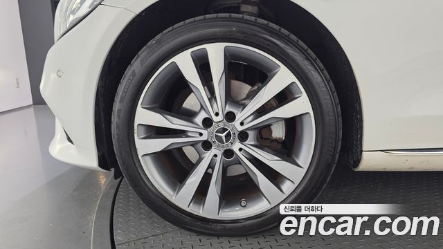 Mercedes-Benz C-Class 2019 — photo 5