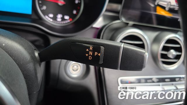 Mercedes-Benz C-Class 2019 — photo 9