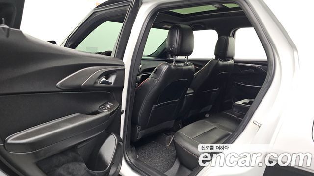 Chevrolet Korea Trailblazer 2022 — photo 11