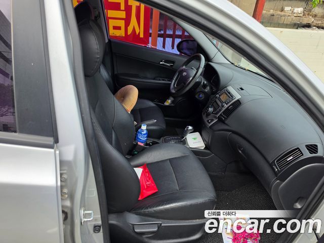 Hyundai i30 2009 — photo 6