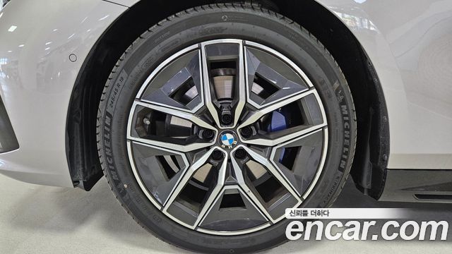 BMW 5-Series 2026 — photo 5
