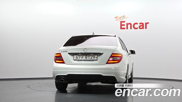 Mercedes-Benz C-Class 2012 — photo 4