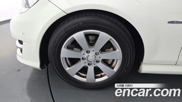 Mercedes-Benz C-Class 2012 — photo 5