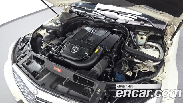 Mercedes-Benz C-Class 2012 — photo 6