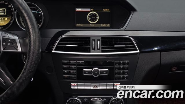 Mercedes-Benz C-Class 2012 — photo 14