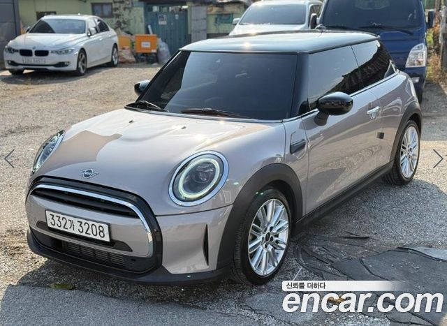 Mini Cooper 2023 — photo 2