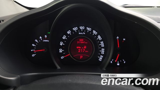 Kia Sportage 2011 — photo 8