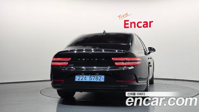 Genesis G80 2022 — photo 4