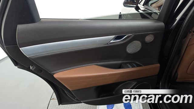 Genesis G80 2022 — photo 15