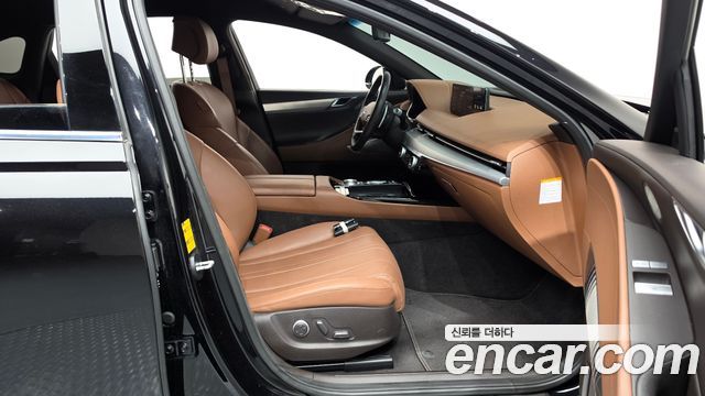 Genesis G80 2022 — photo 16