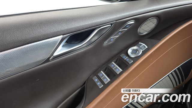 Genesis G80 2022 — photo 29