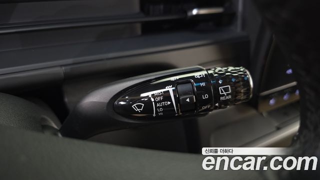 Hyundai Staria 2025 — photo 29