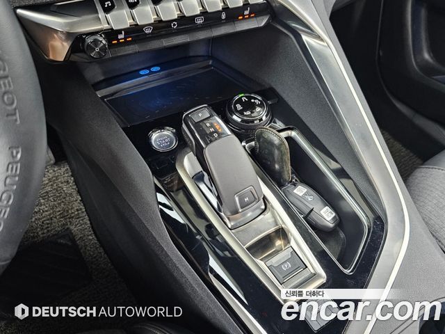 Peugeot 3008 2020 — photo 9
