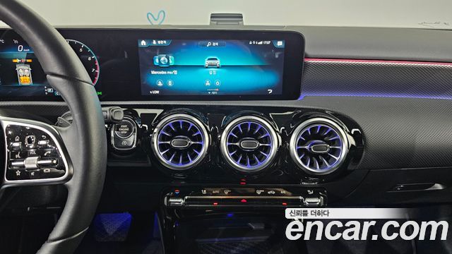 Mercedes-Benz A-Class 2021 — photo 19