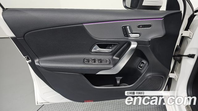 Mercedes-Benz A-Class 2021 — photo 14