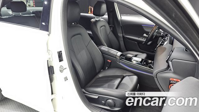 Mercedes-Benz A-Class 2021 — photo 16