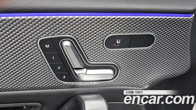 Mercedes-Benz A-Class 2021 — photo 28