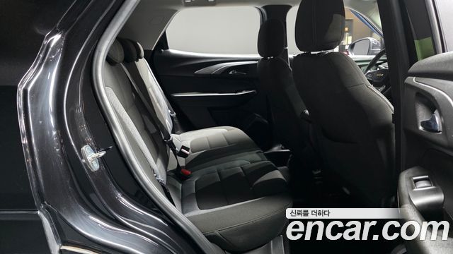 Chevrolet Korea Trailblazer 2022 — photo 17
