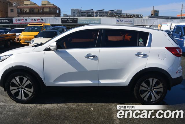 Kia Sportage 2011 — photo 2