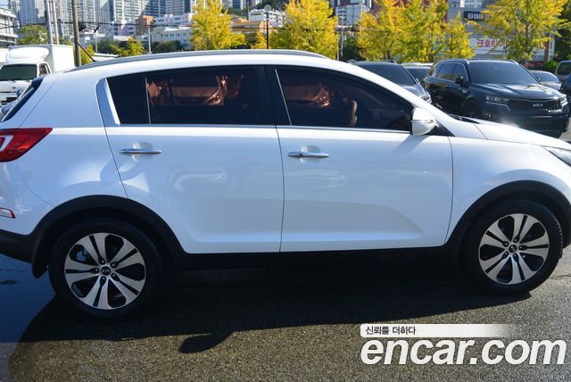 Kia Sportage 2011 — photo 3
