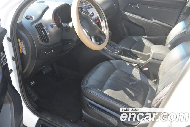Kia Sportage 2011 — photo 10