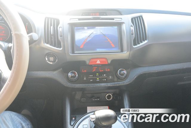 Kia Sportage 2011 — photo 11