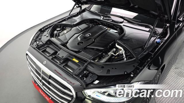 Mercedes-Benz S-Class 2021 — photo 6